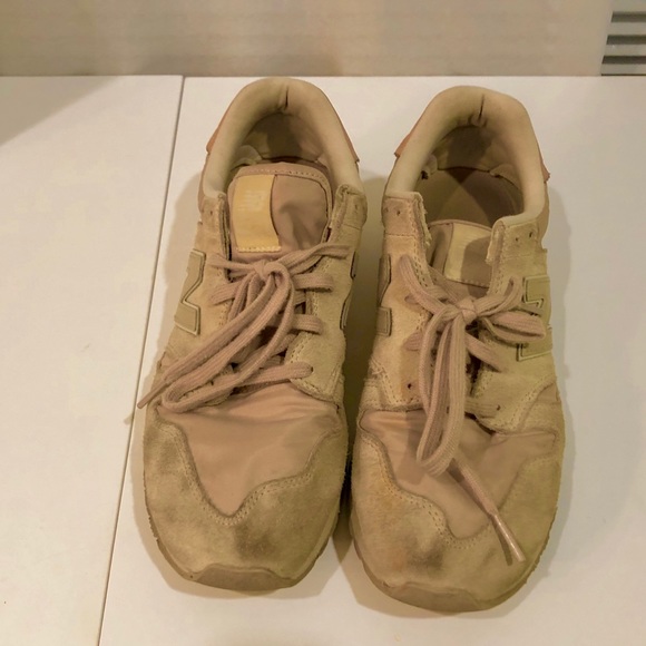 Women’s New Balance Suede Fashion Sneakers - Picture 4 of 8